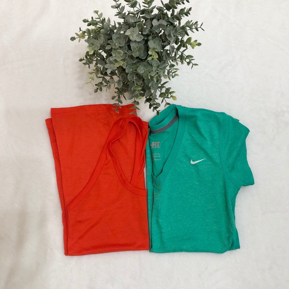 2 Nike XS workout tops
